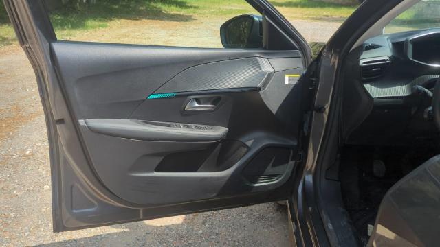 Peugeot 208 image 1