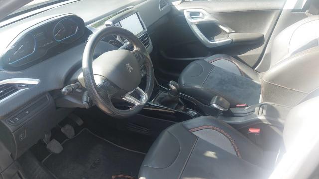 Peugeot 2008 image 3