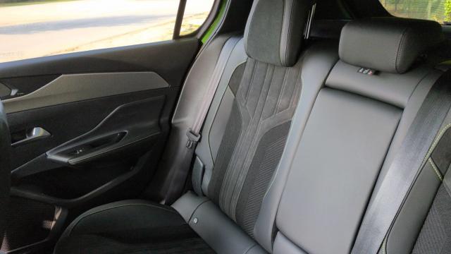 Peugeot 308 image 2
