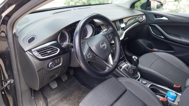 Opel Astra image 1