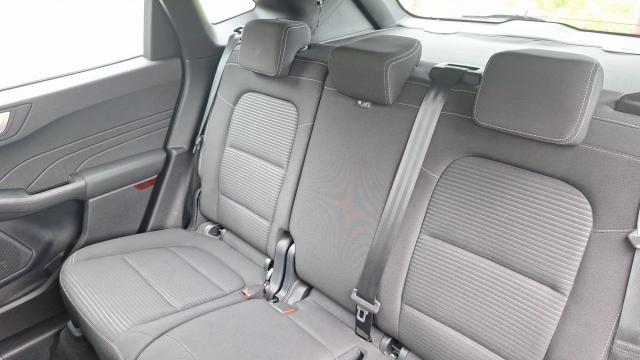 Ford Kuga image 6