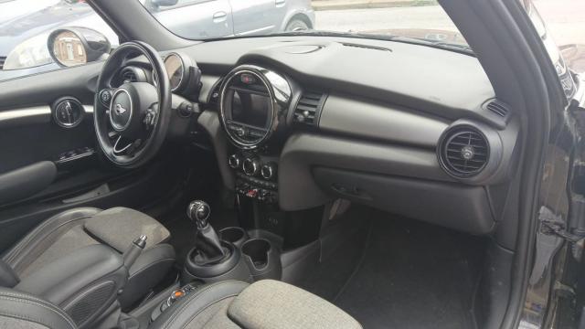 Mini Cabrio image 8