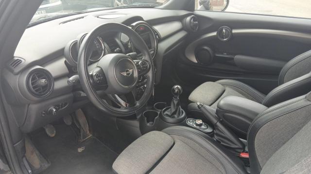 Mini Cabrio image 7