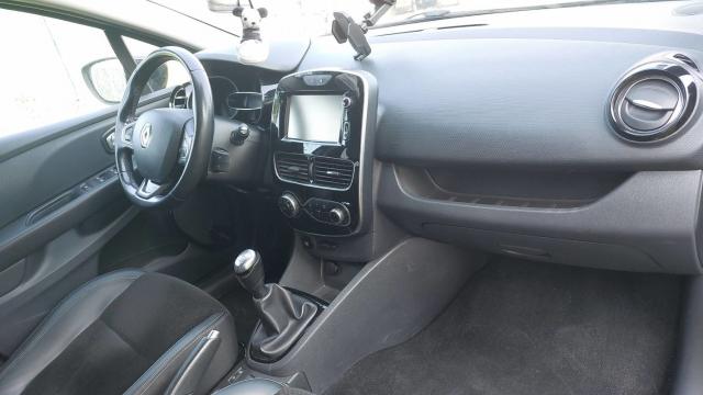 Renault Clio Estate image 8