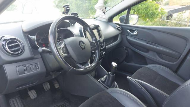Renault Clio Estate image 9