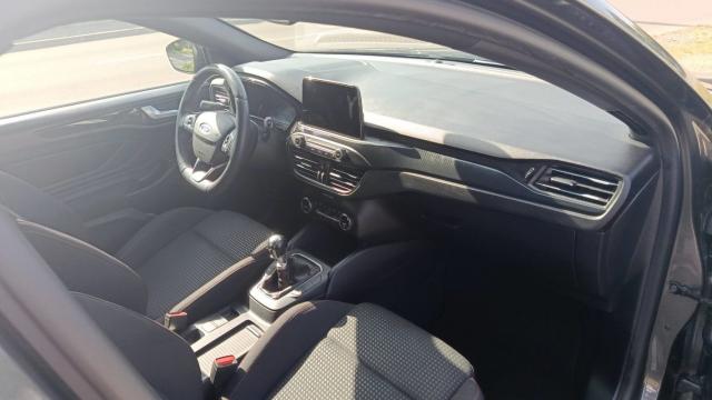 Ford Focus image 3