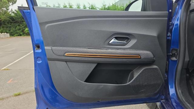 Dacia Sandero image 2