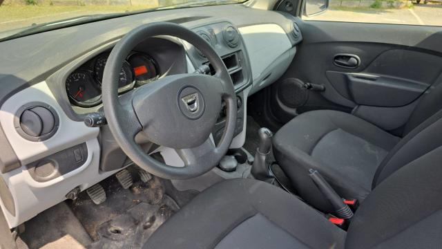 Dacia Sandero image 2