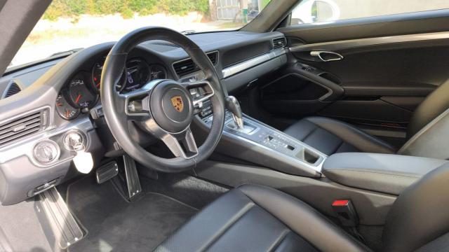 Porsche 911 image 8