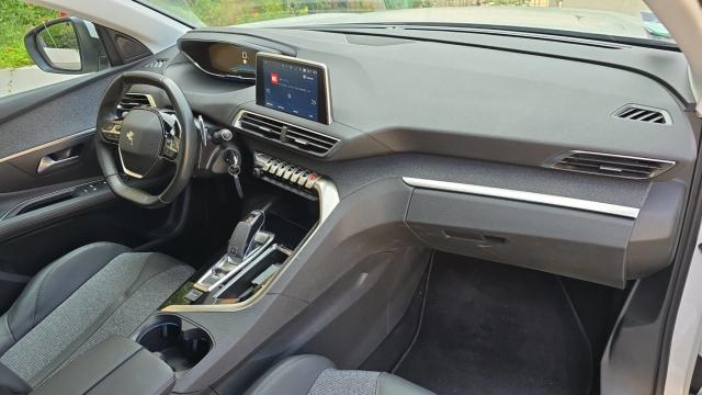 Peugeot 3008 image 6
