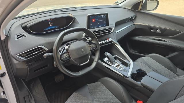 Peugeot 3008 image 1