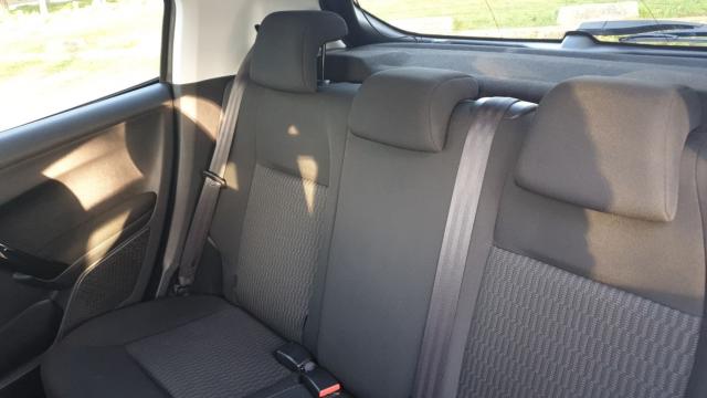 Peugeot 208 image 2
