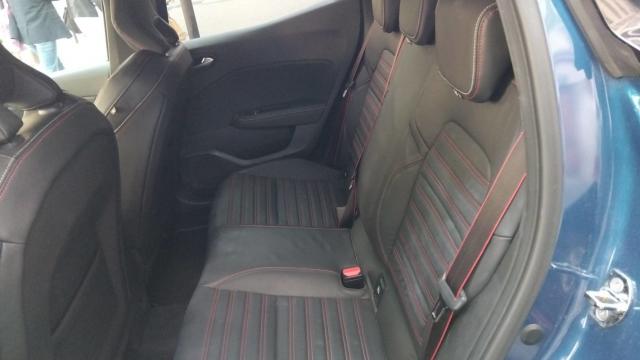 Renault Clio image 2