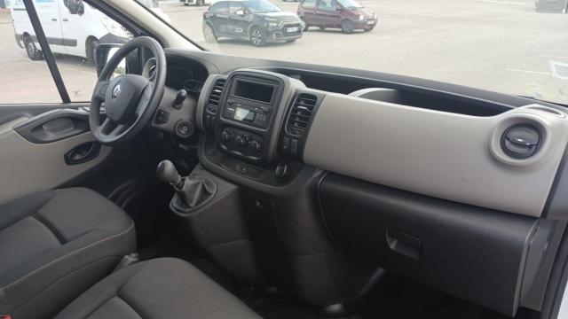 Renault Trafic image 3