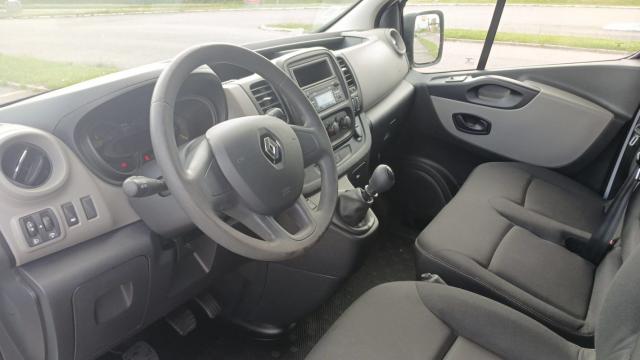 Renault Trafic image 4