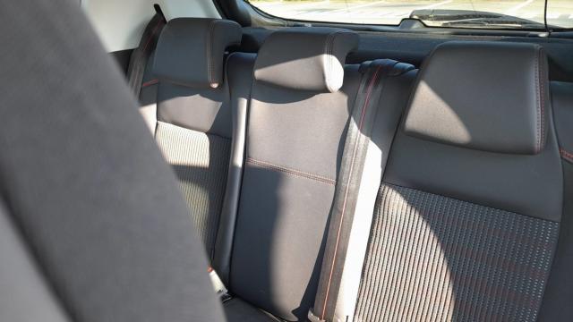 Peugeot 208 image 3