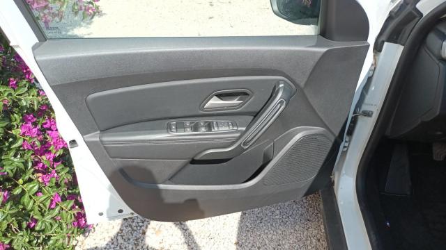 Dacia Duster image 5