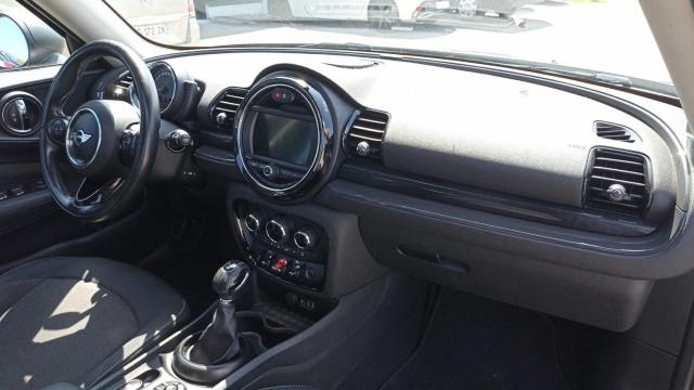 Mini Clubman image 8