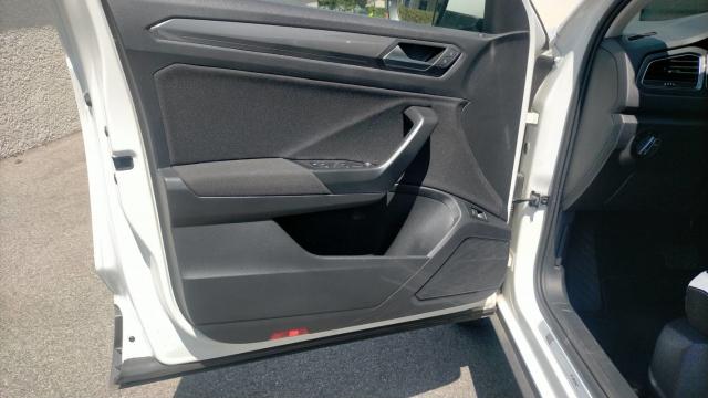 Volkswagen T-Roc image 5