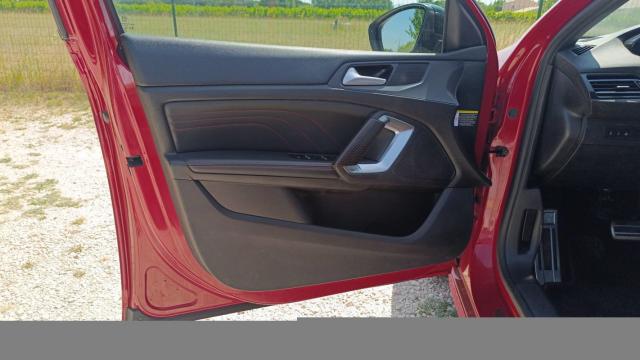 Peugeot 308 image 8
