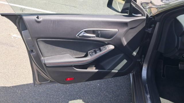 Mercedes Benz Cla Shooting Brake image 8