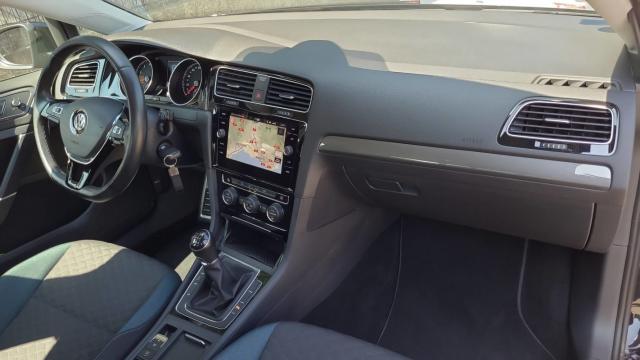 Volkswagen Golf image 3