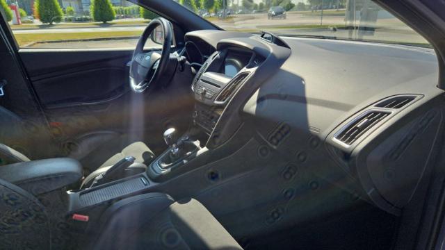 Ford Focus image 8