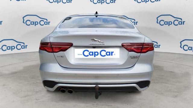 Jaguar Xe image 5