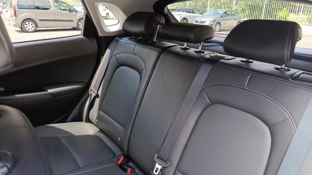 Hyundai Kona image 2
