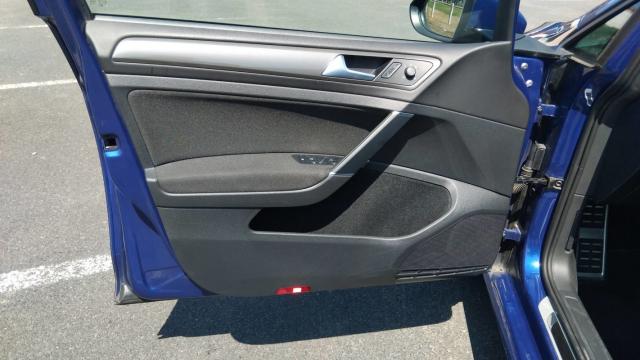 Volkswagen Golf image 9