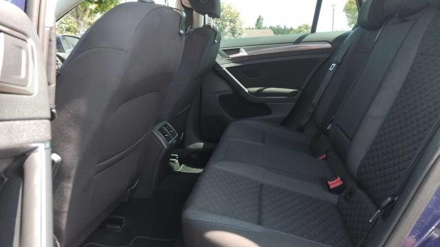 Volkswagen Golf image 2