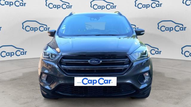 Ford Kuga image 3