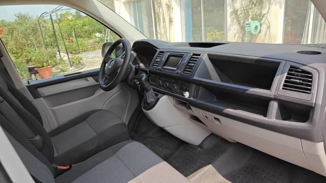 Volkswagen Transporter image 7