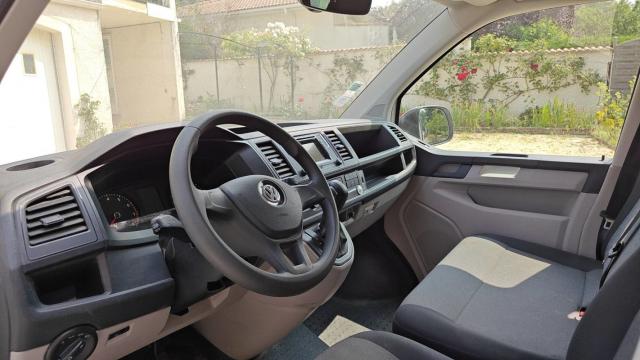 Volkswagen Transporter image 8