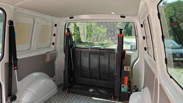 Volkswagen Transporter image 6