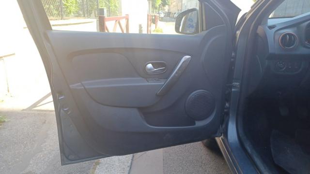 Dacia Sandero image 1