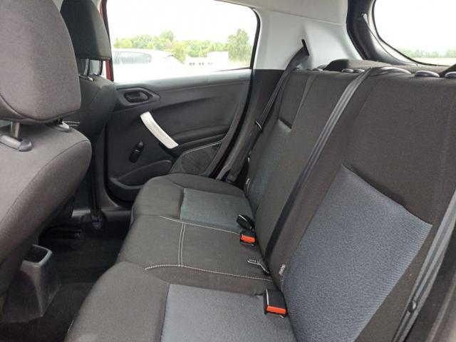 Peugeot 208 image 1