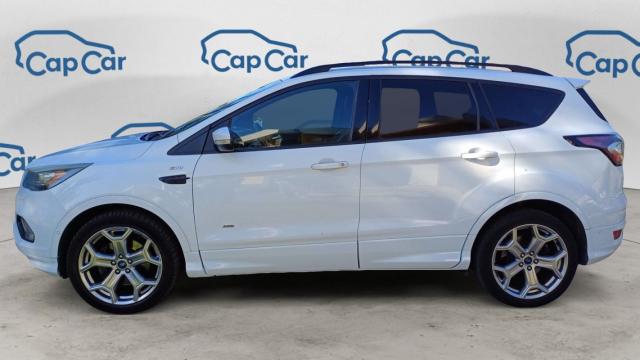 Ford Kuga image 1