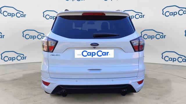 Ford Kuga image 6