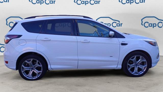 Ford Kuga image 8