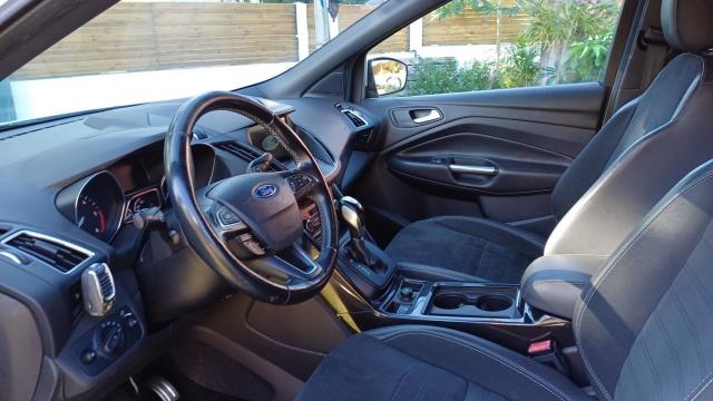 Ford Kuga image 2