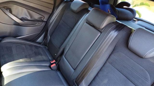 Ford Kuga image 9
