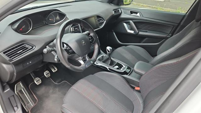 Peugeot 308 image 3