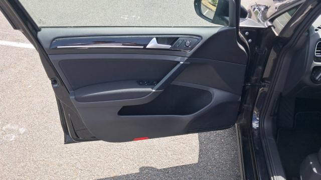 Volkswagen Golf image 8