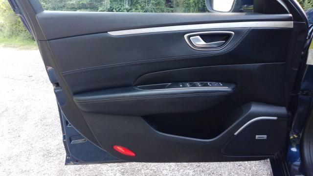 Renault Talisman Estate image 8