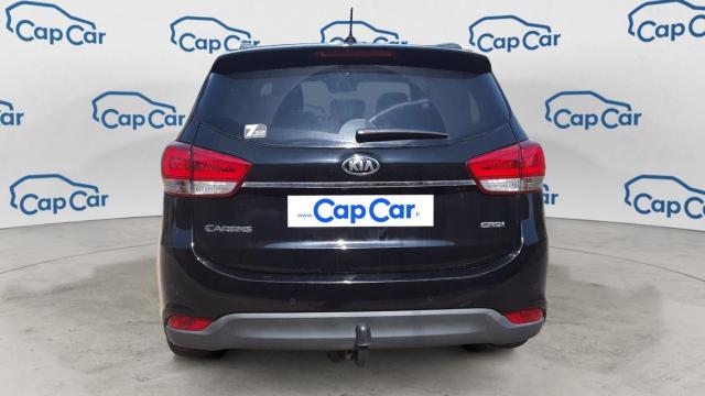 Kia Carens image 8