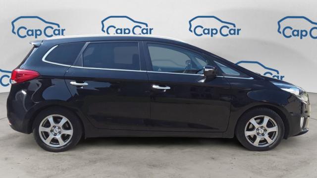 Kia Carens image 2