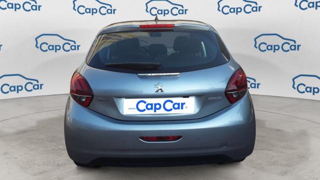 Peugeot 208 image 8