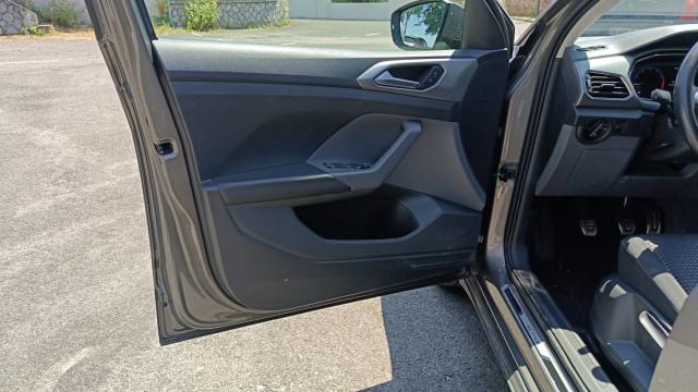 Volkswagen T-Cross image 5