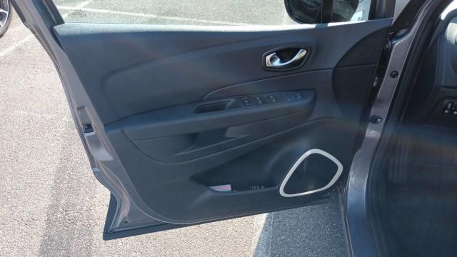 Renault Captur image 2